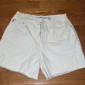 Vintage 80's No! Denim White Jean Shorts frayed bottom sz 16